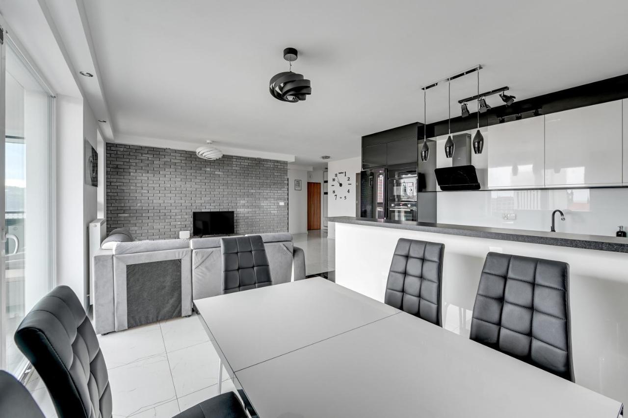 Grand Apartments - Luxury Apartment On The 11Th Floor With A View Of The Old Town 그단스크 외부 사진